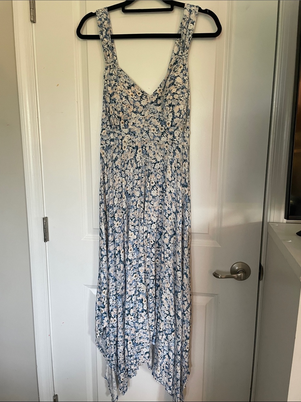 American Rag Blue Floral Asymmetrical Maxi Dress sz XL very soft
